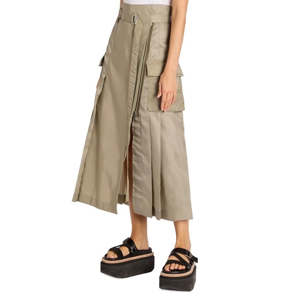 Sacai Khaki Twill Cargo Belted Skirt US2 - Picture 2 of 14